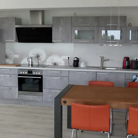 Albatros Apartment *